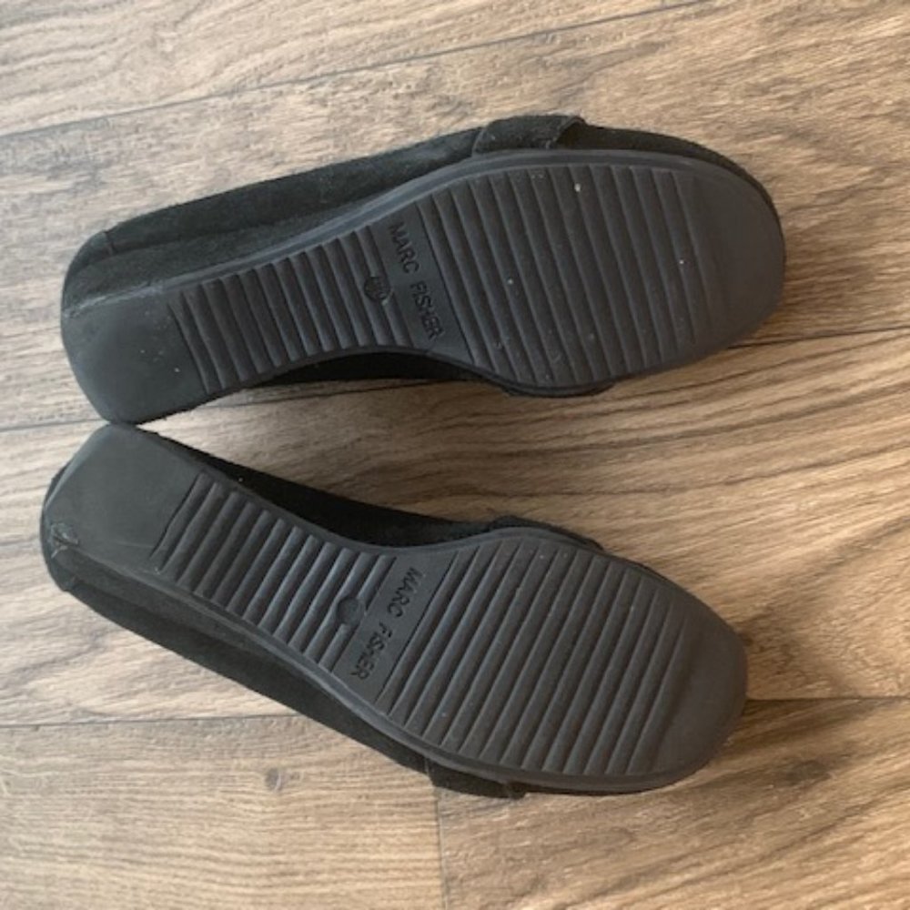 Marc Fisher Black Low Heel Wedge, Size 6.5 - Picture 6 of 8